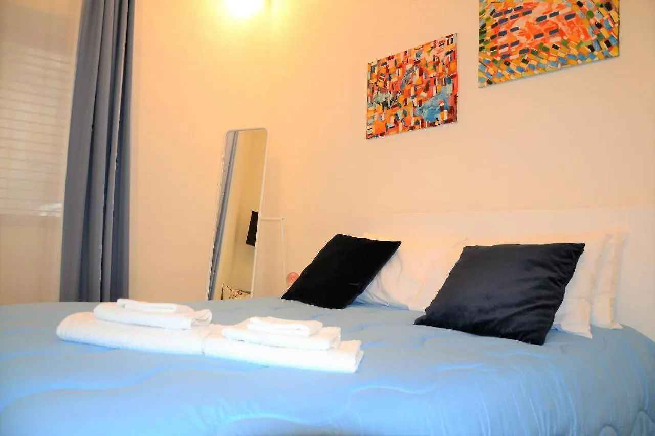 Casa vacanze Suite Caronda Aeroporto di Catania Fontana Rossa